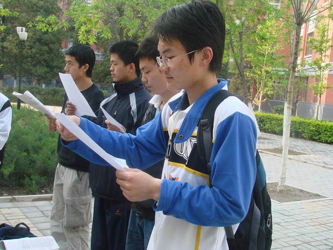 职称论文发表期刊要求及选期刊常识