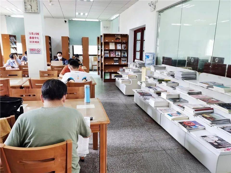 中级职称论文发表多久见刊？期刊选择技巧助你快速发表
