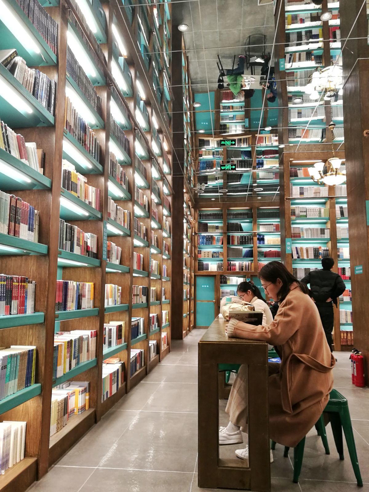 省级社科类重点学术期刊发表论文投稿：《智库时代》，周刊