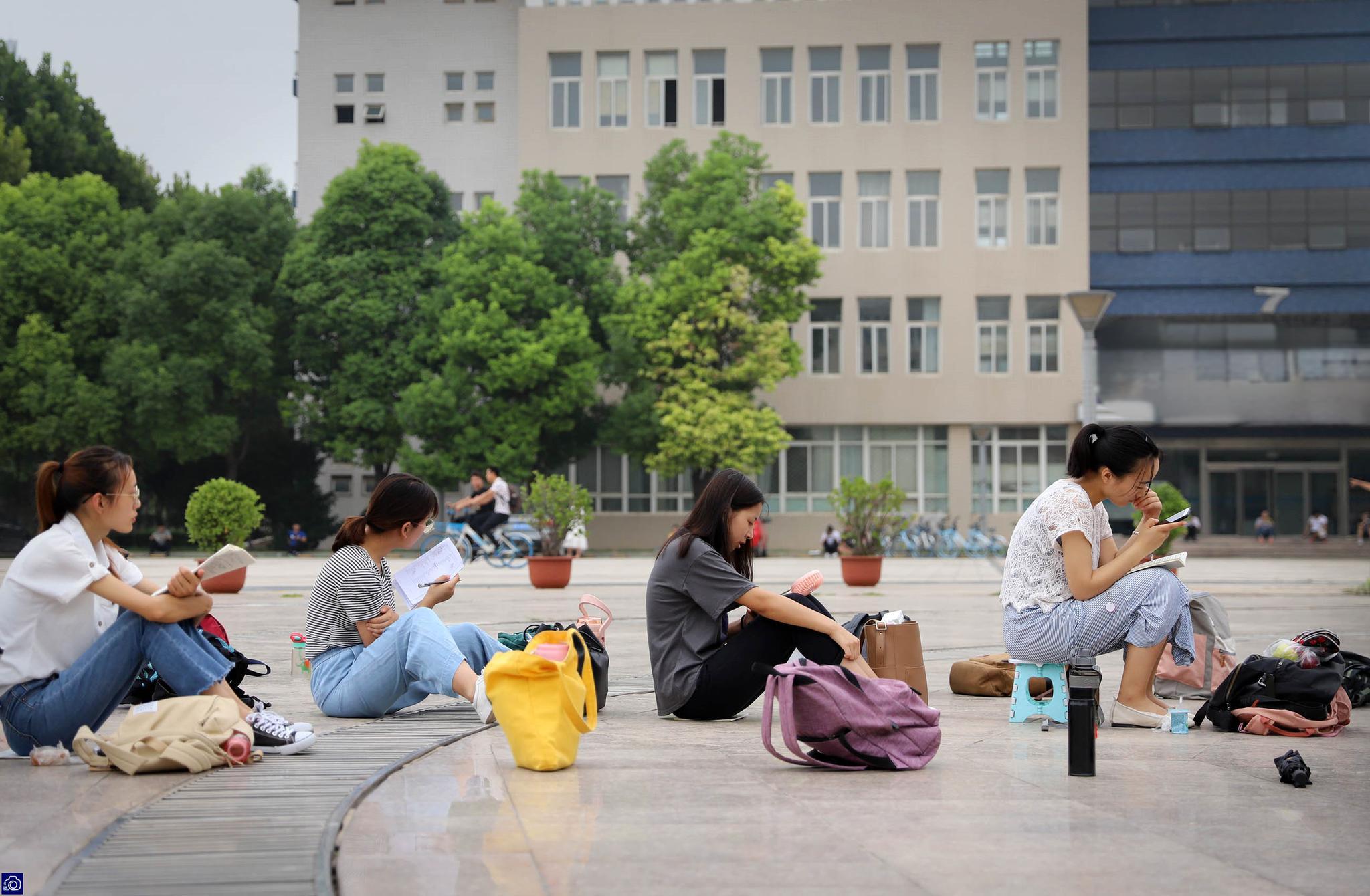 关于新闻广电传媒《记者摇篮》期刊杂志：刊物介绍及论文发表投稿