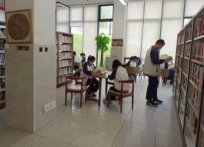 解析职业教育《辽宁经济管理干部学院》期刊杂志：论文发表投稿