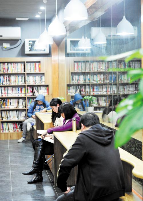 「自费出书全攻略」注意事项与书号费用揭秘