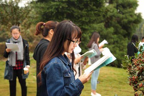 金融专业论文发表指南：如何撰写高质量论文并成功投稿