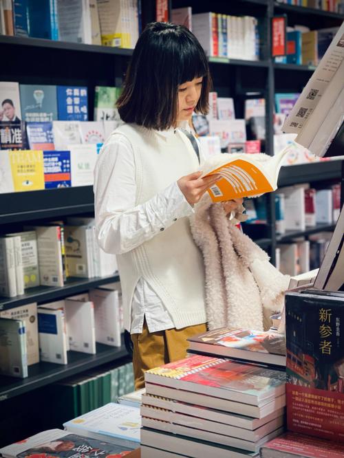 解析医院药学《中国医药信息杂志》期刊：介绍及论文发表投稿指南