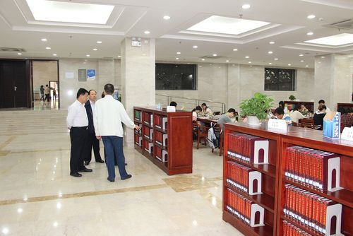 投稿期刊杂志论文发表时间解析