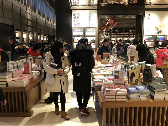 个人专利申请的威力：解锁创新价值，加速初审通道揭秘