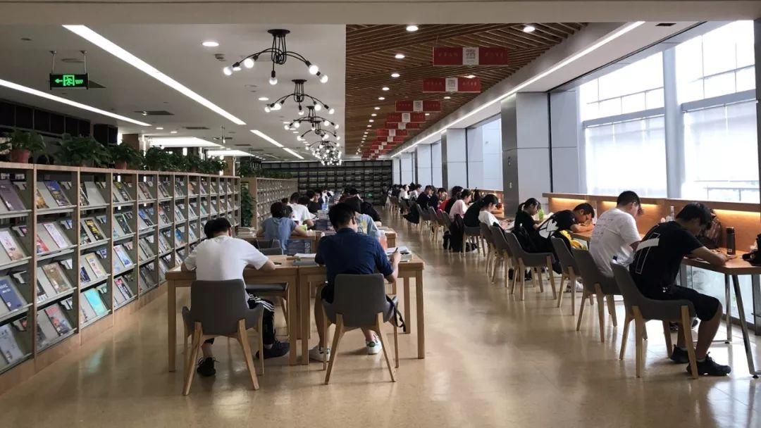 职称出书流程揭秘：从构思到出版的每一步