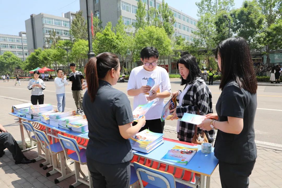 解析《装饰》期刊杂志：刊物介绍、投稿发表论文栏目及要求