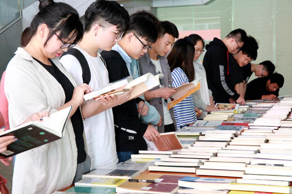 图书馆学信息管理《情报资料工作》期刊：投稿发表论文栏目及要求