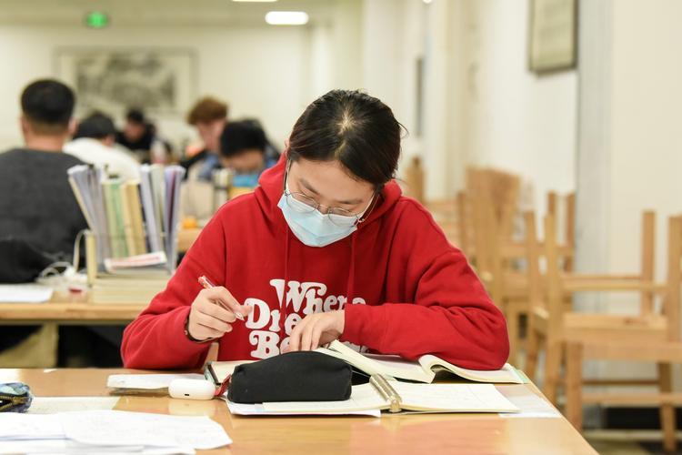 国有集体资产监督管理运营《上海国资》期刊：投稿发表论文要求