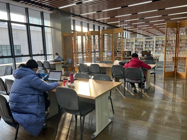 智慧房建城建评估物业社区《住宅与房地产》