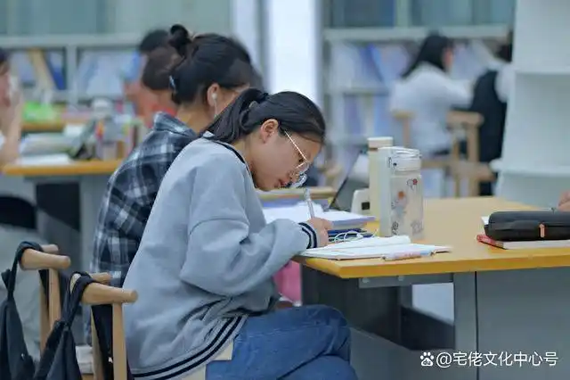 互联网生物社会治理信息化《IT经理世界》