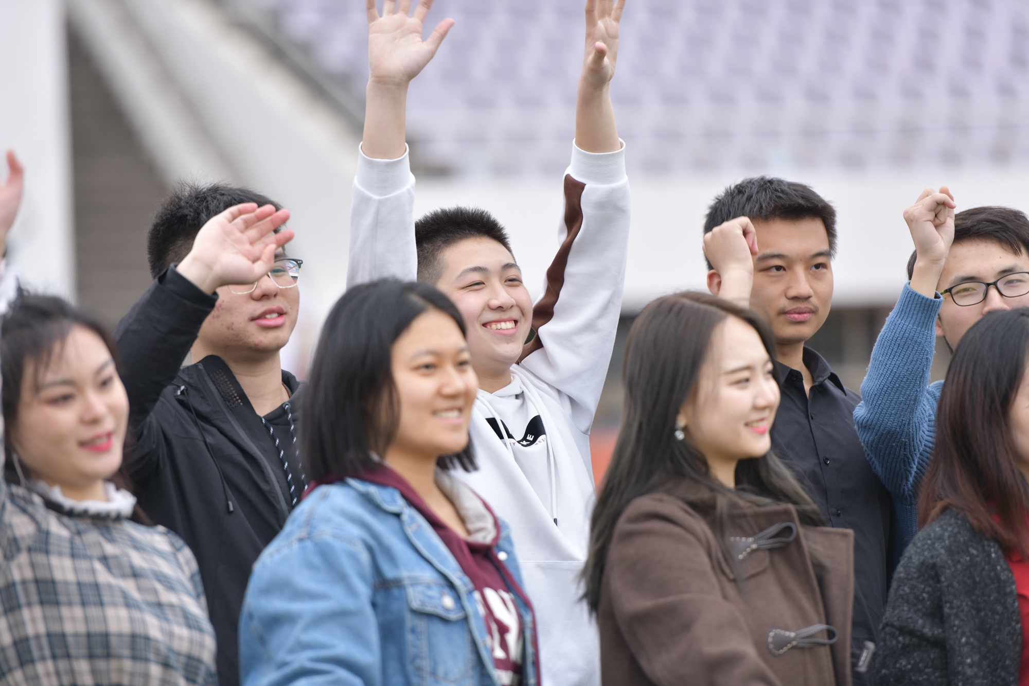 评职称自费出书价格指南：出版社自费出一本