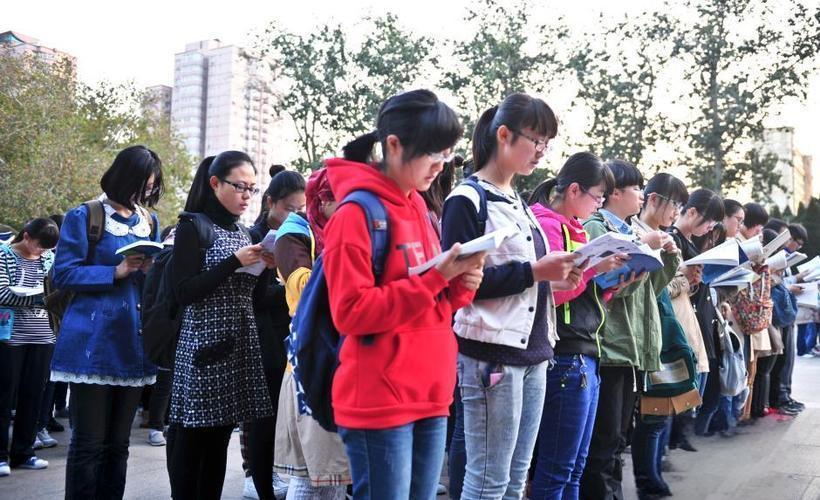 评职称专著教材自费出版之路：费用、流程与