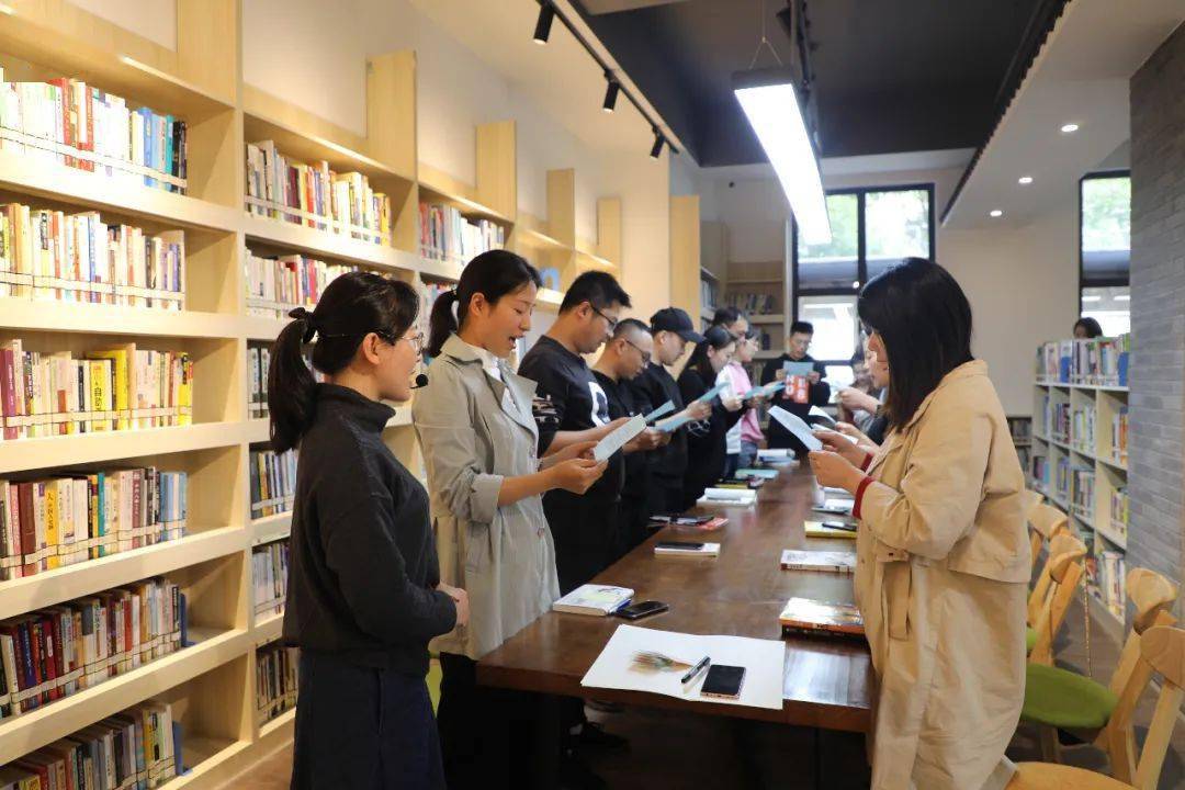 期刊杂志《黑河学院学报》学术论文发表攻略：上知网、万方收录与投稿指南