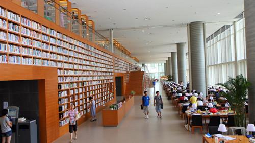 【教师专著、教材出书攻略】著作出书能否助力职称晋升?个人自费出版费用详解