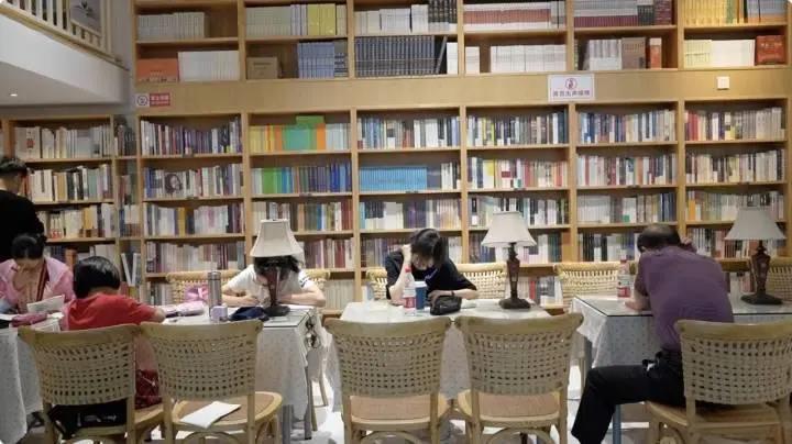 上知网、万方、维普收录数学教师评职称论文