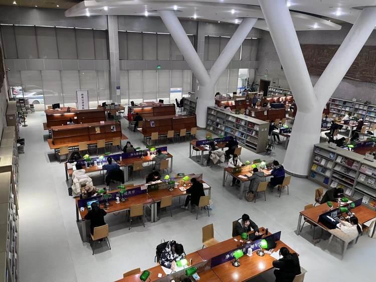 光信通讯数字精英指南：中高级职称专著挂名