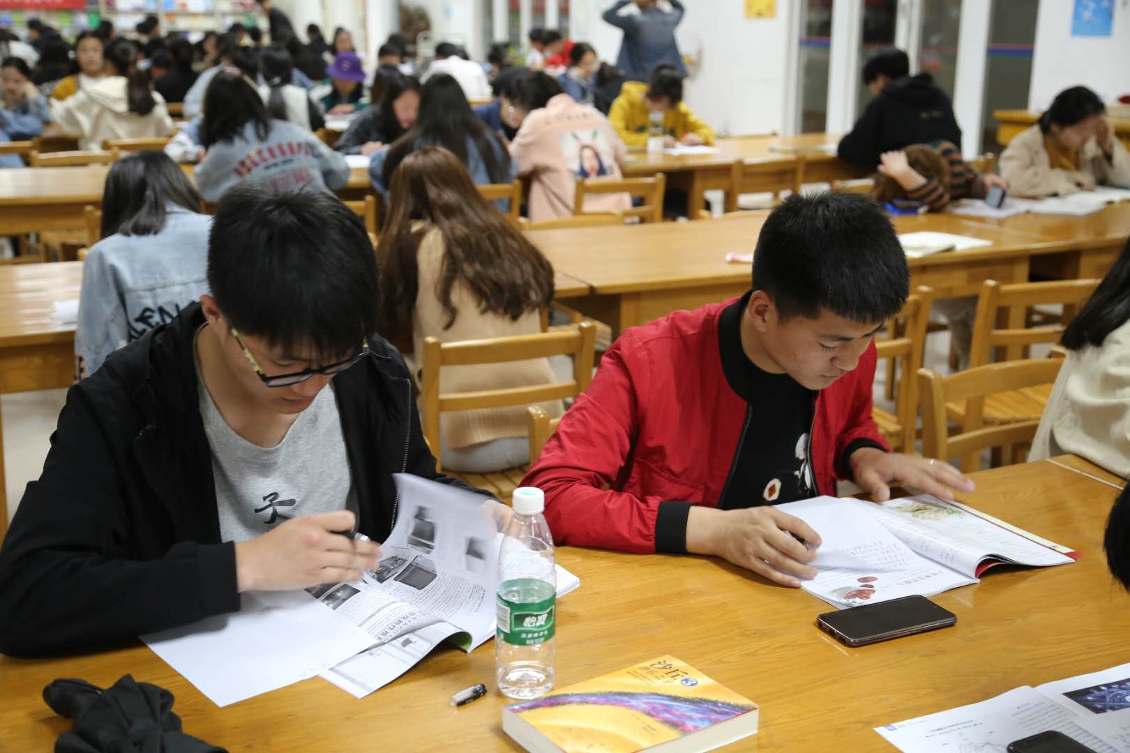 文学文艺书评读后观后感影评非遗《读天下》